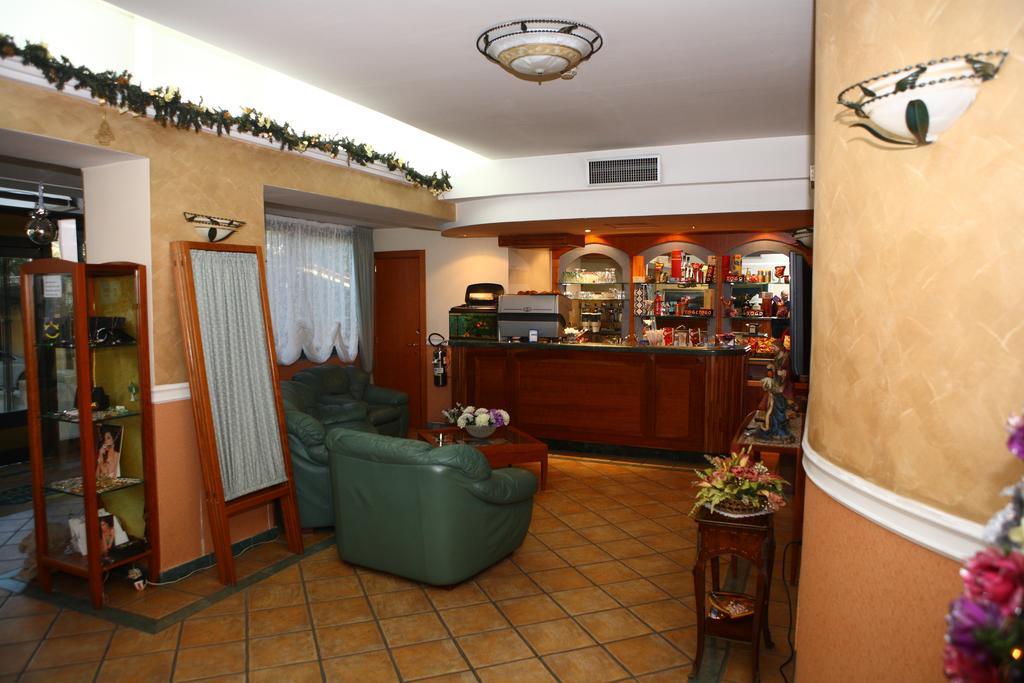 Meridiano Hotel Nápoles Exterior foto